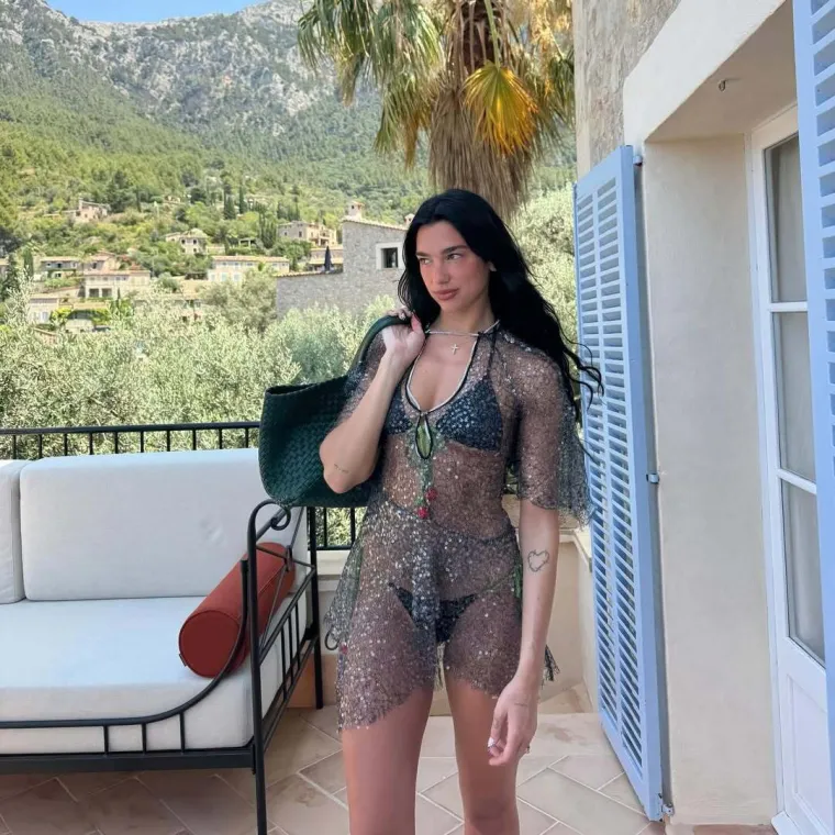 Kosovarka koju svi znaju pokazala najpoželjnije bikinije ljeta