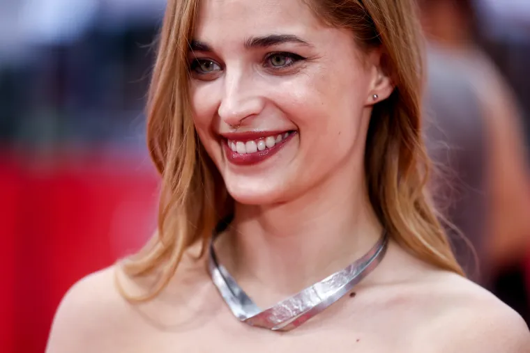 Istetovirana brazilska 'Georgina' i bosanski producent ukrali show na crvenom tepihu