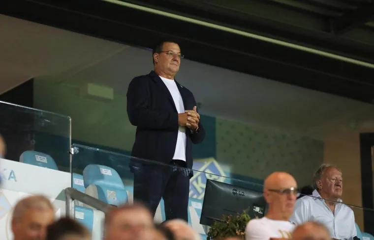 Ljepotice plijenile pažnju na Rujevici, a jedna situacija šokirala je čitav stadion