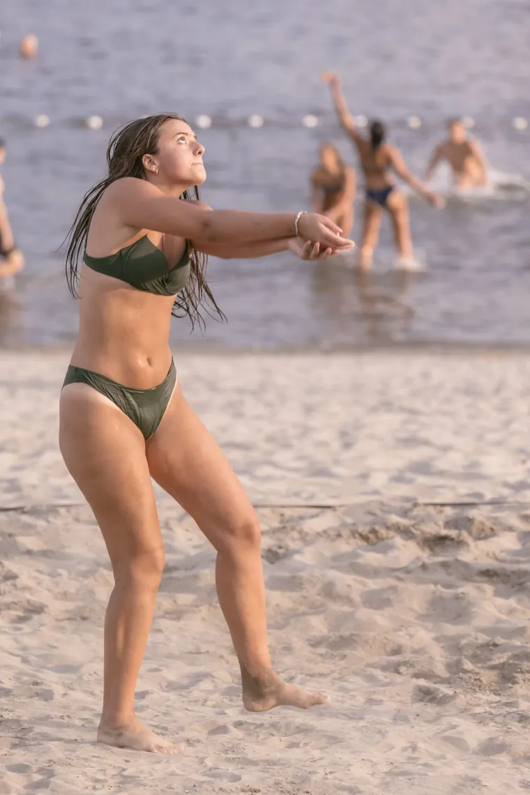 Prezgodne Osječanke zaigrale odbojku na pijesku na Kopiki: Ne znaš koja je ljepša