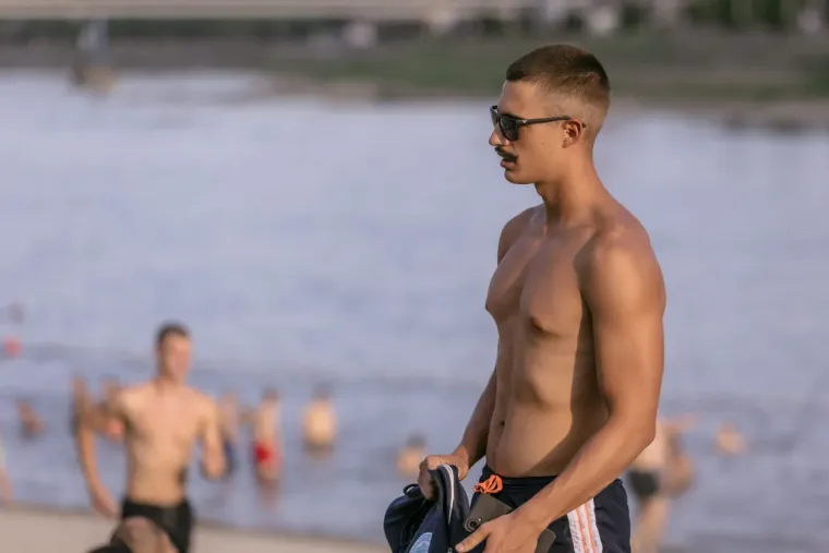 Prezgodne Osječanke zaigrale odbojku na pijesku na Kopiki: Ne zna&scaron; koja je ljep&scaron;a