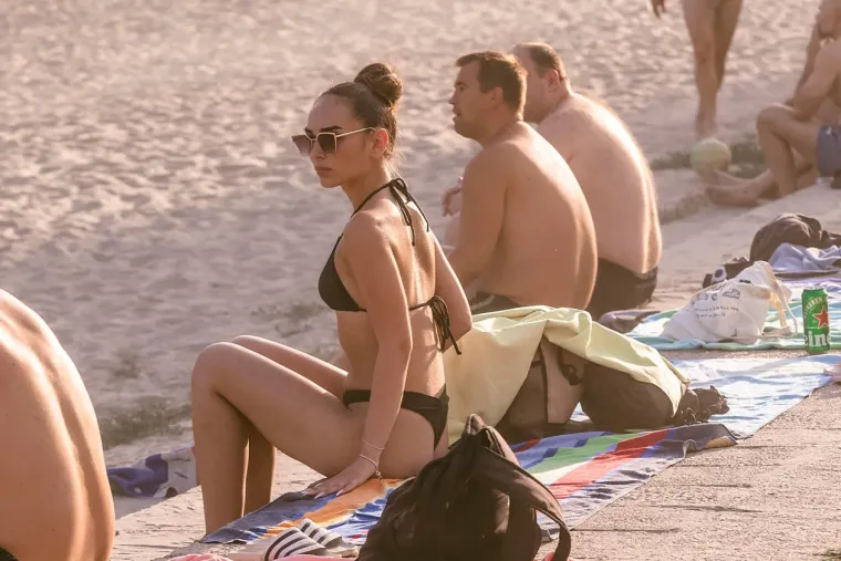 Prezgodne Osječanke zaigrale odbojku na pijesku na Kopiki: Ne znaš koja je ljepša