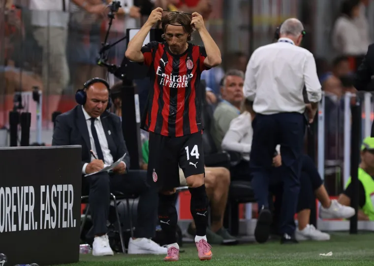 Modrić debitirao za Milan, više od 70 000 ljudi na San Siru u deliriju! Kadrovi govore sve