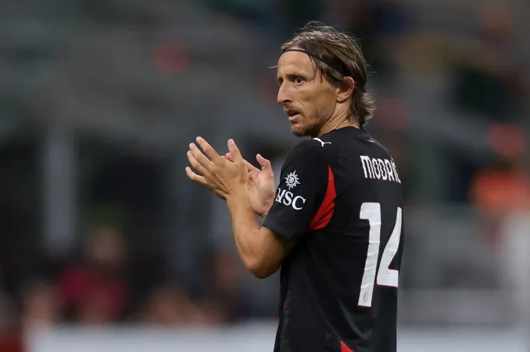 Modrić debitirao za Milan, vi&scaron;e od 70 000 ljudi na San Siru u deliriju! Kadrovi govore sve