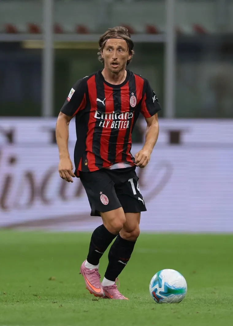 Modrić debitirao za Milan, vi&scaron;e od 70 000 ljudi na San Siru u deliriju! Kadrovi govore sve