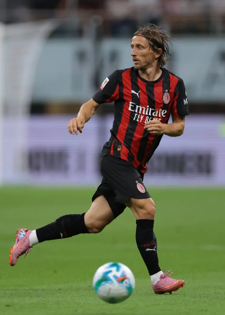 Modrić debitirao za Milan, vi&scaron;e od 70 000 ljudi na San Siru u deliriju! Kadrovi govore sve