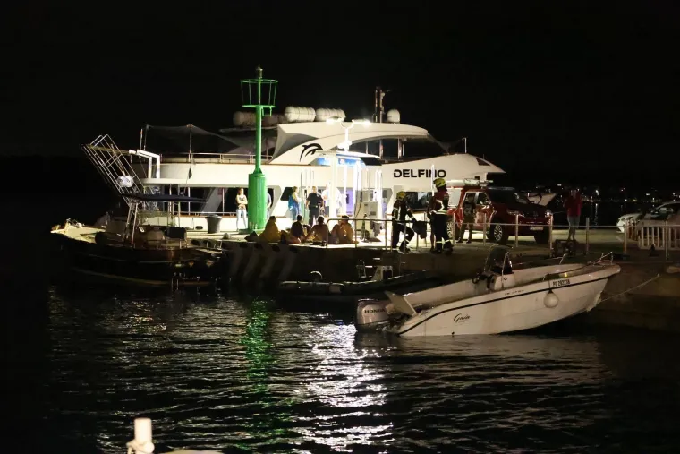 Pogledajte prizore nakon sudara dvije brodice u Rovinju: Gliser nastavio juriti i zabio se u rivu