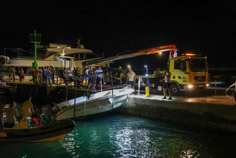 Pogledajte prizore nakon sudara dvije brodice u Rovinju: Gliser nastavio juriti i zabio se u rivu