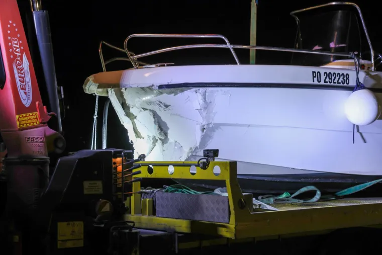 Pogledajte prizore nakon sudara dvije brodice u Rovinju: Gliser nastavio juriti i zabio se u rivu