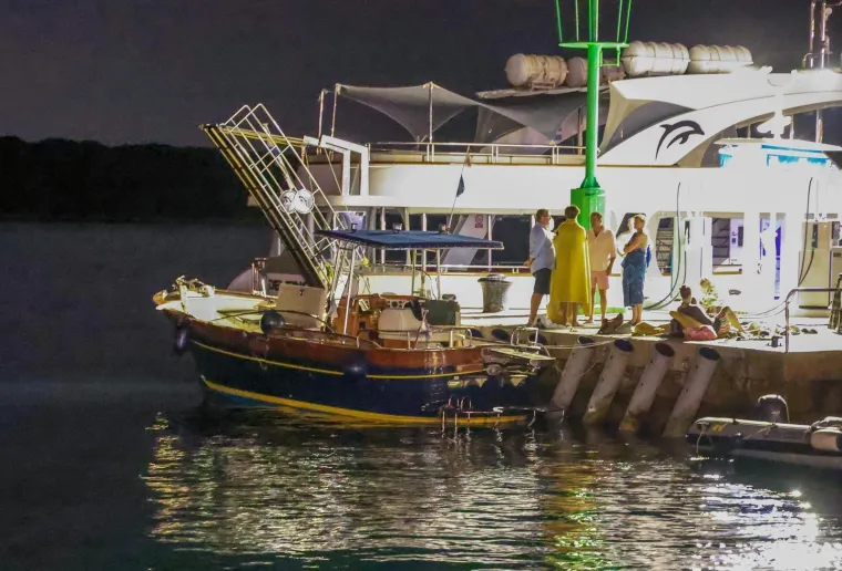Pogledajte prizore nakon sudara dvije brodice u Rovinju: Gliser nastavio juriti i zabio se u rivu