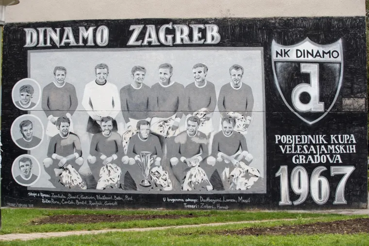 U jakom Dinamovom uporištu svi zure u jedan zid i pitaju se tko je ovo napravio