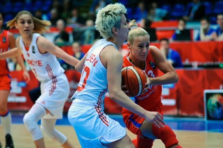 Bivša Zagrebašica prošla pakao: 'Tukao me, uperio mi pištolj u čelo. Patila sam kao nitko'