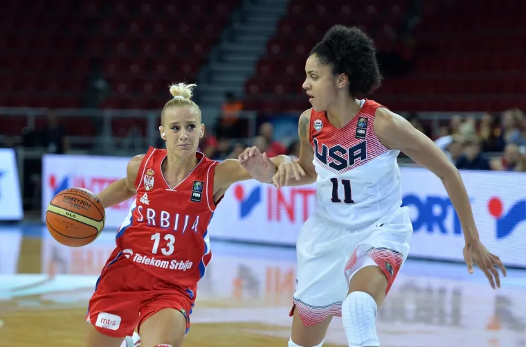 Biv&scaron;a Zagreba&scaron;ica pro&scaron;la pakao: 'Tukao me, uperio mi pi&scaron;tolj u čelo. Patila sam kao nitko'