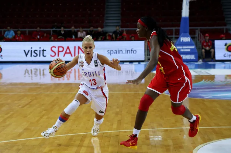 Biv&scaron;a Zagreba&scaron;ica pro&scaron;la pakao: 'Tukao me, uperio mi pi&scaron;tolj u čelo. Patila sam kao nitko'