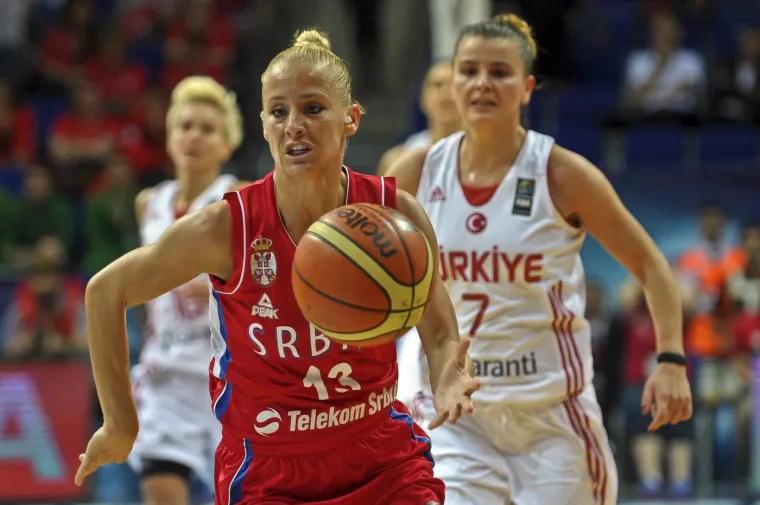 Biv&scaron;a Zagreba&scaron;ica pro&scaron;la pakao: 'Tukao me, uperio mi pi&scaron;tolj u čelo. Patila sam kao nitko'