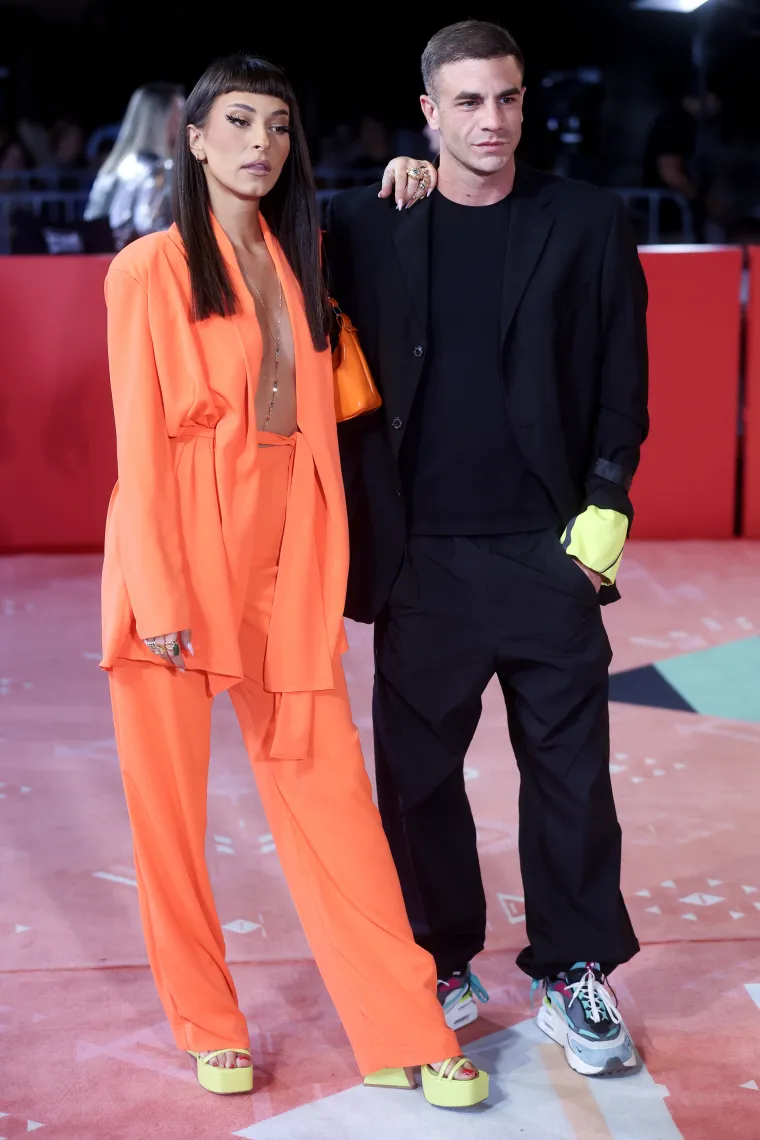 Bosanskohercegovačka glumica u narančastom odijelu dubokog dekoltea pokorila crveni tepih