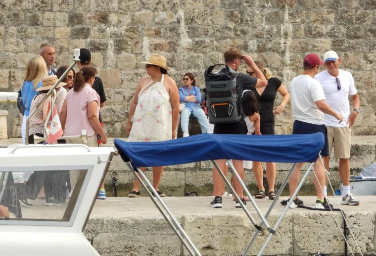 Svi su gledali u nju! Luksuzna jahta milijardera i vlasnika engleskog prvoliga&scaron;a izazvala odu&scaron;evljenje