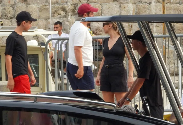 Svi su gledali u nju! Luksuzna jahta milijardera i vlasnika engleskog prvoliga&scaron;a izazvala odu&scaron;evljenje