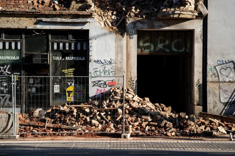 Ru&scaron;enje zgrade na Maksimirskoj umalo je zavr&scaron;ilo tragedijom