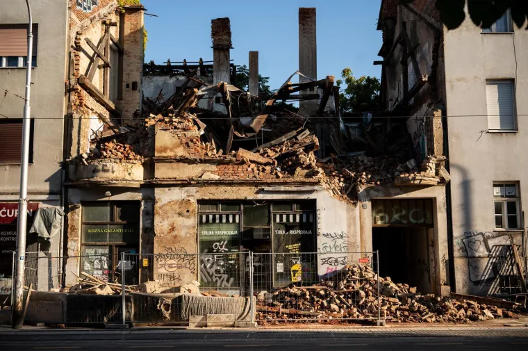 Ru&scaron;enje zgrade na Maksimirskoj umalo je zavr&scaron;ilo tragedijom