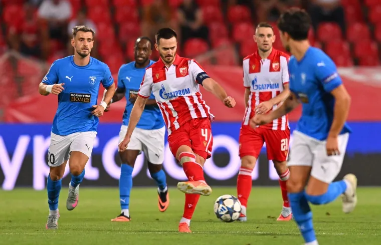 Kontroverzna zastava na Marakani izazvala reakcije: Navijači s Cipra pokazali kamo su došli...