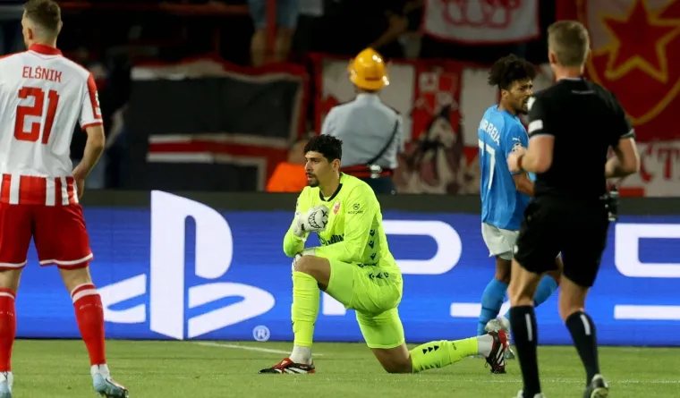 Kontroverzna zastava na Marakani izazvala reakcije: Navijači s Cipra pokazali kamo su došli...