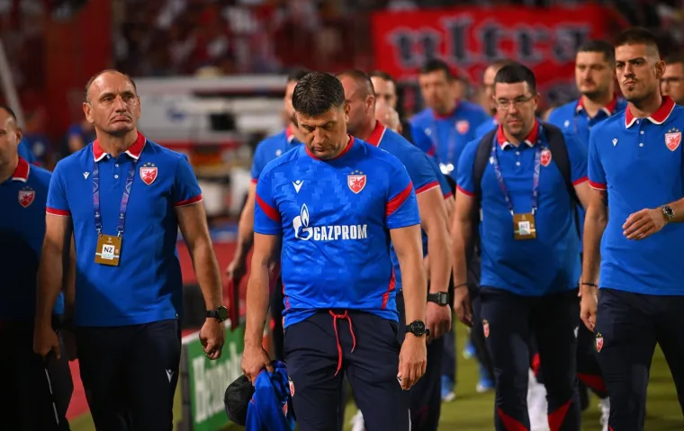 Kontroverzna zastava na Marakani izazvala reakcije: Navijači s Cipra pokazali kamo su došli...