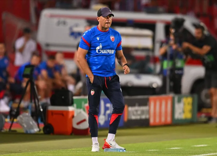 Kontroverzna zastava na Marakani izazvala reakcije: Navijači s Cipra pokazali kamo su do&scaron;li...