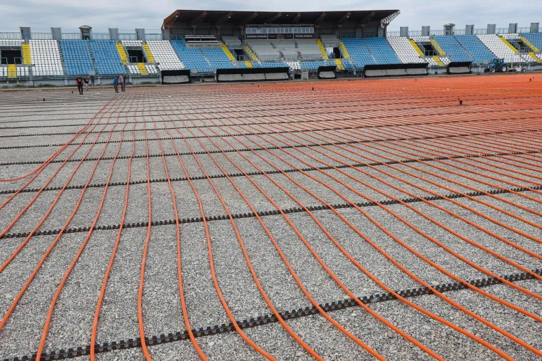 Pogledajte čudesni makeover u Velikoj Gorici: Nema igrača koji nije mrzio ovaj travnjak