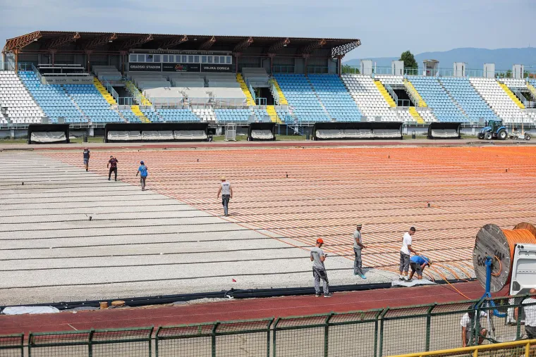 Pogledajte čudesni makeover u Velikoj Gorici: Nema igrača koji nije mrzio ovaj travnjak