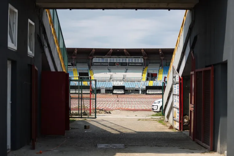 Pogledajte čudesni makeover u Velikoj Gorici: Nema igrača koji nije mrzio ovaj travnjak