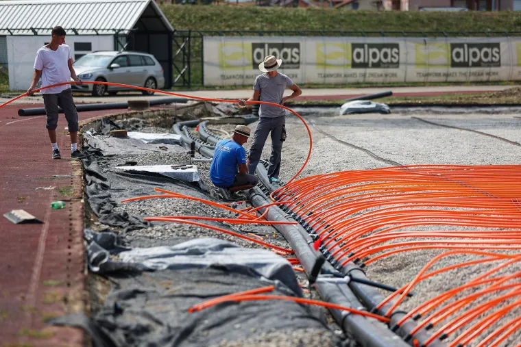 Pogledajte čudesni makeover u Velikoj Gorici: Nema igrača koji nije mrzio ovaj travnjak