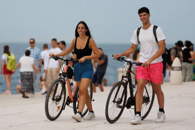 Samozatajna plavu&scaron;a osvojila centar Zadra u očaravajućem izdanju