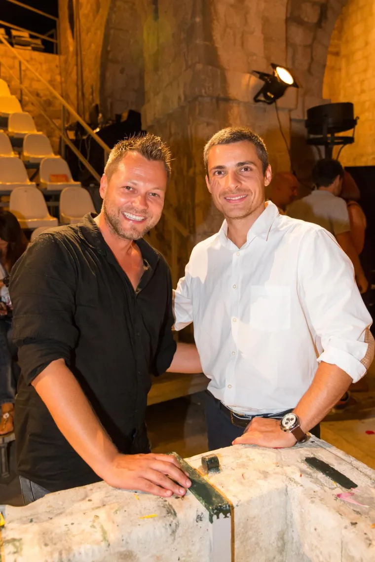 Zrinka Cvitešić u Dikanovom zagrljaju: Ovo su zvijezde koje su se okupile na premijeri Othella