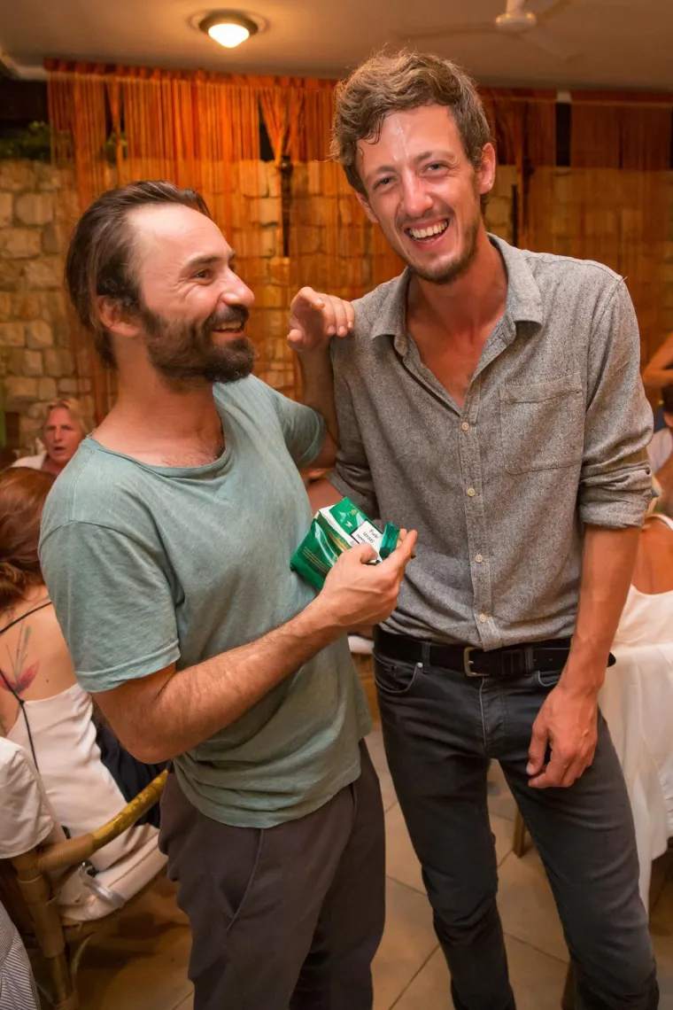 Zrinka Cvite&scaron;ić u Dikanovom zagrljaju: Ovo su zvijezde koje su se okupile na premijeri Othella