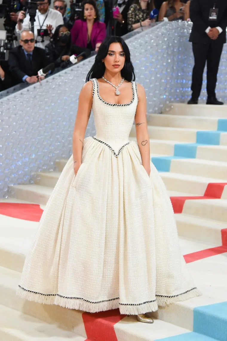 Pogledajte kako je Dua Lipa izgledala prije nego što je postala svjetska zvijezda