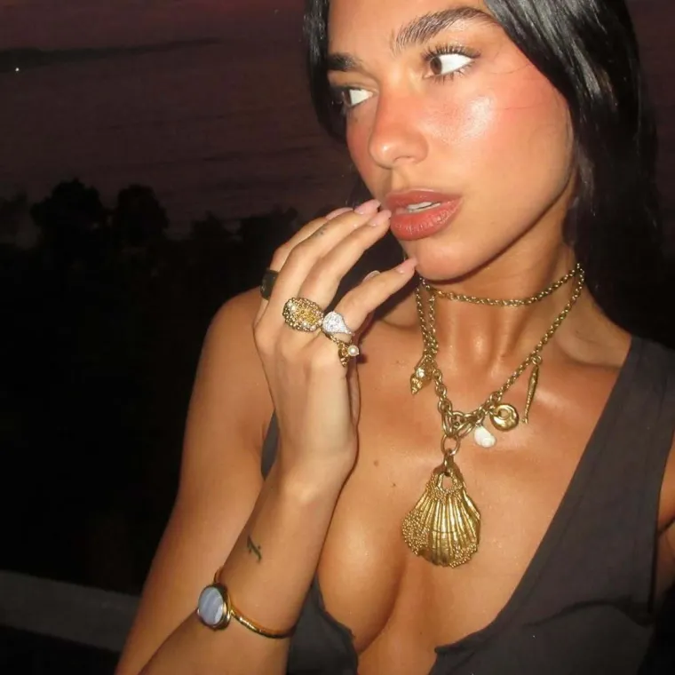 Pogledajte kako je Dua Lipa izgledala prije nego što je postala svjetska zvijezda