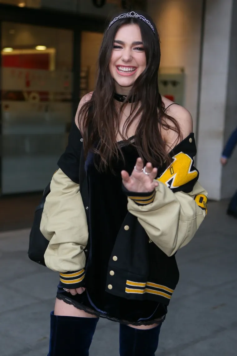 Pogledajte kako je Dua Lipa izgledala prije nego &scaron;to je postala svjetska zvijezda