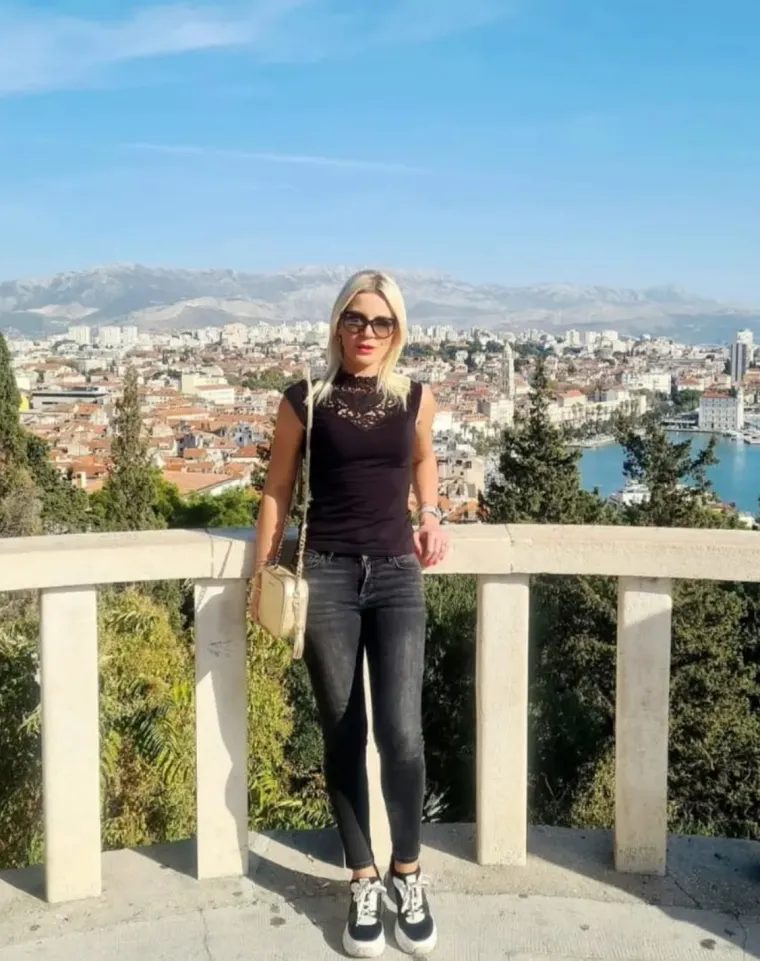 Dijeli ih razlika od 27 godina: Domaći glumac zaveo lijepu Esteru, njihova ljubav traje godinama