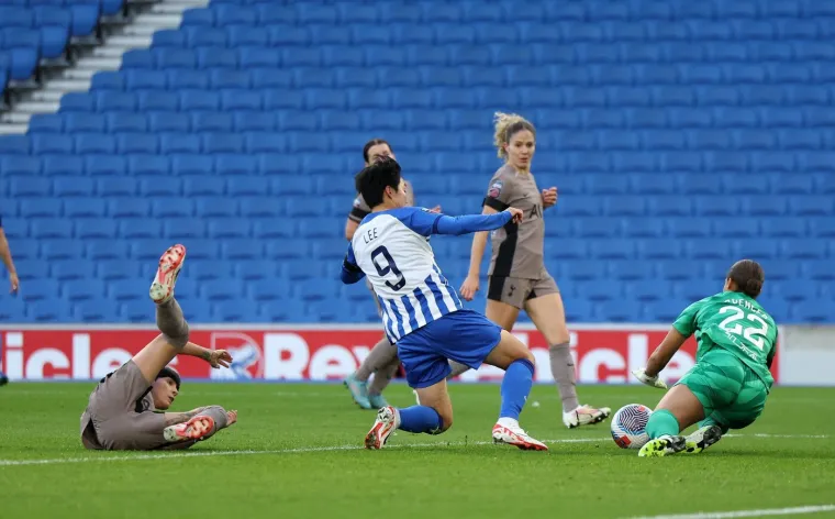 Golmanica Chelseaja zaludjela društvene mreže: Morali ugasiti komentare na objavi