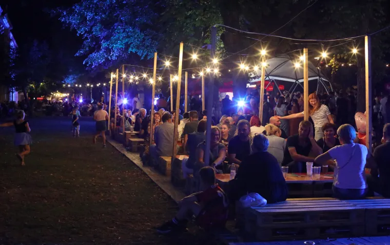 Djevojke s pivom i velikim perecom ukrale pažnju, ali najvi&scaron;e odu&scaron;evila &scaron;efica poznate pivovare