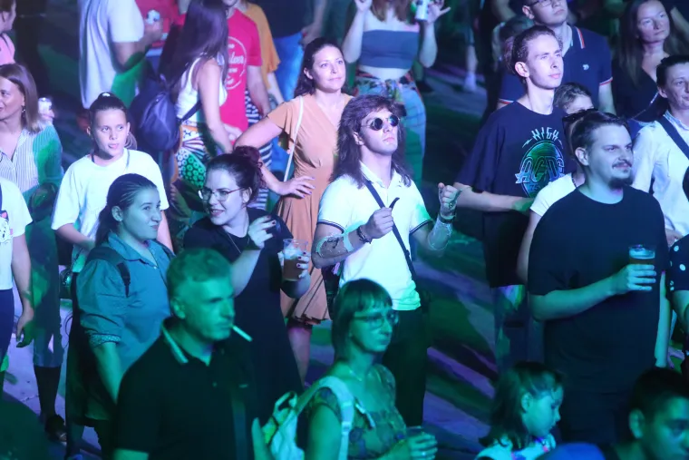 Djevojke s pivom i velikim perecom ukrale pažnju, ali najvi&scaron;e odu&scaron;evila &scaron;efica poznate pivovare