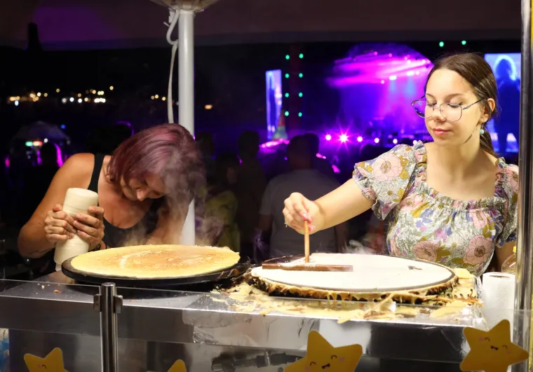 Djevojke s pivom i velikim perecom ukrale pažnju, ali najvi&scaron;e odu&scaron;evila &scaron;efica poznate pivovare