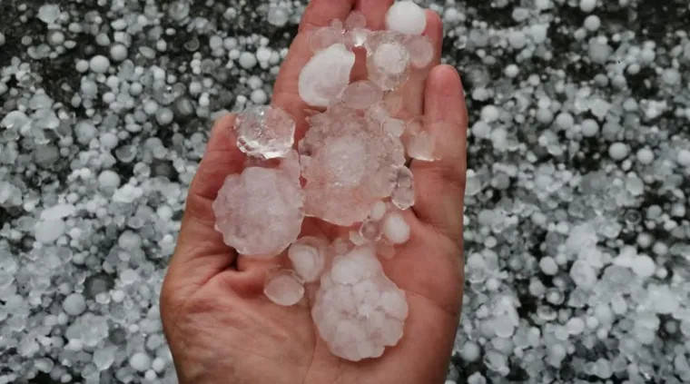 Poplave u susjedstvu: Ulice se pretvorile u rijeke, bujice već odnijele jedan život