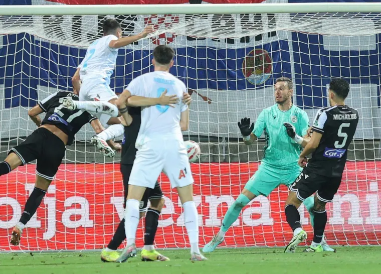 Srbin na Rujevici snimljen u nesvakida&scaron;noj pozi: Pazite &scaron;to se događalo na utakmici Rijeke i PAOK-a