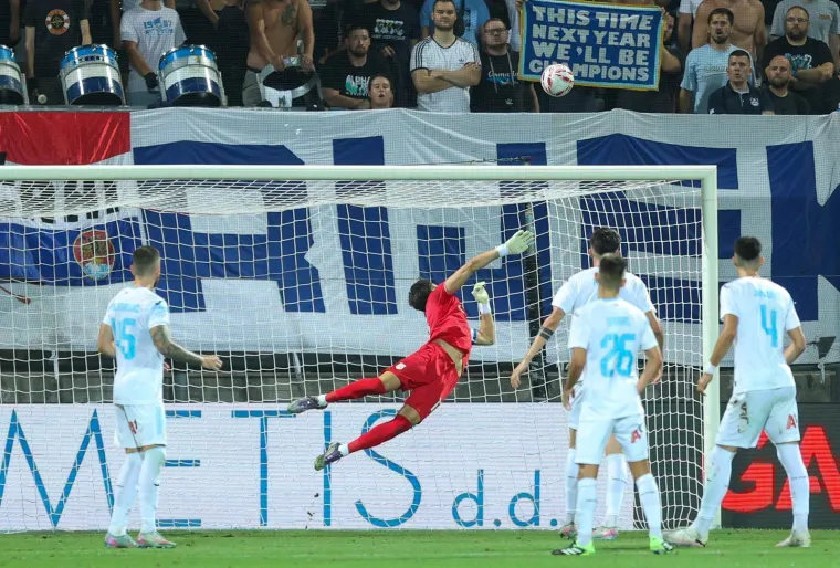 Armada pokazala Grcima &scaron;to znači pravi huk tribina: Detalj je sve pokazao