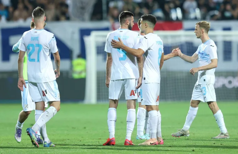 Armada pokazala Grcima &scaron;to znači pravi huk tribina: Detalj je sve pokazao