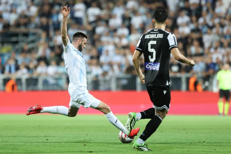 Armada pokazala Grcima &scaron;to znači pravi huk tribina: Detalj je sve pokazao