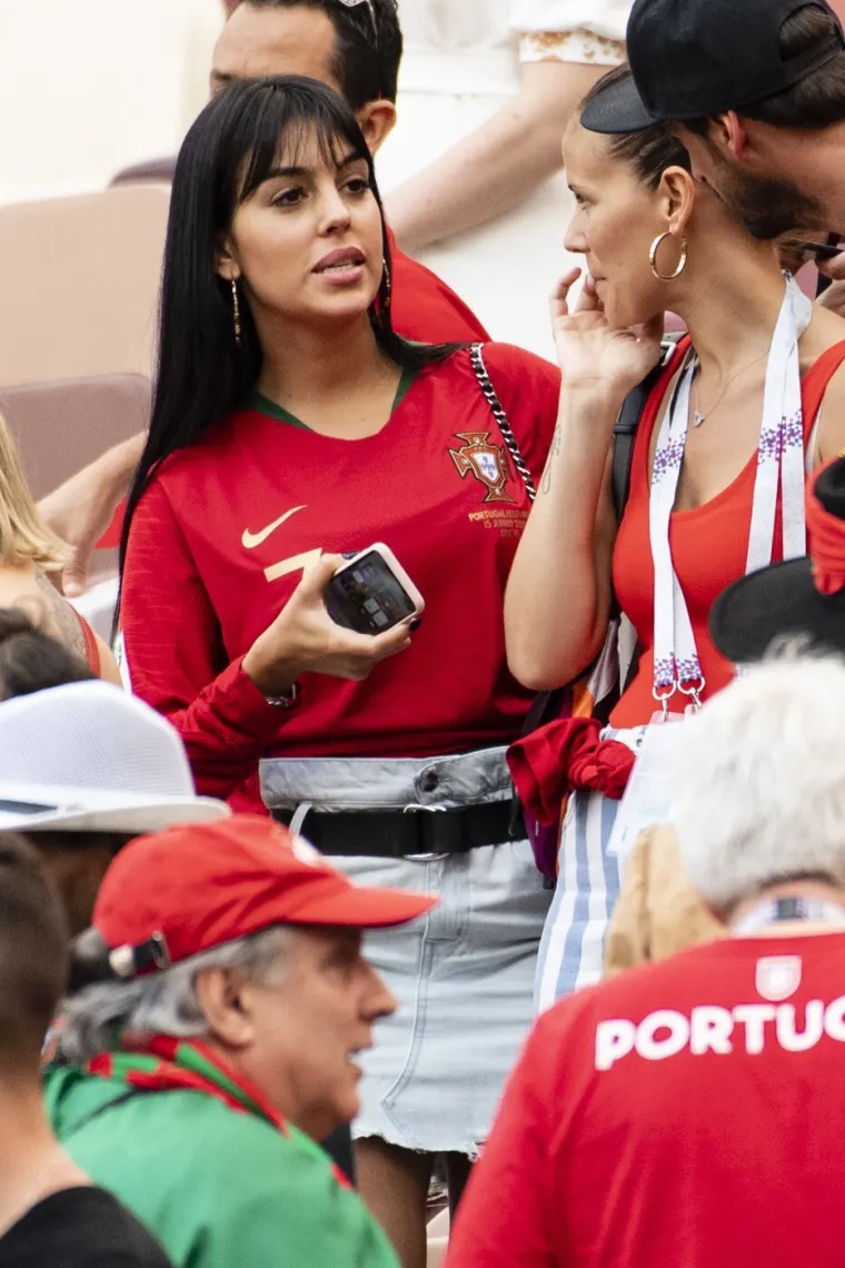 Od prodavačice iz siroma&scaron;ne obitelji do najpoznatije WAGsice: Kako je Georgina prije izgledala?