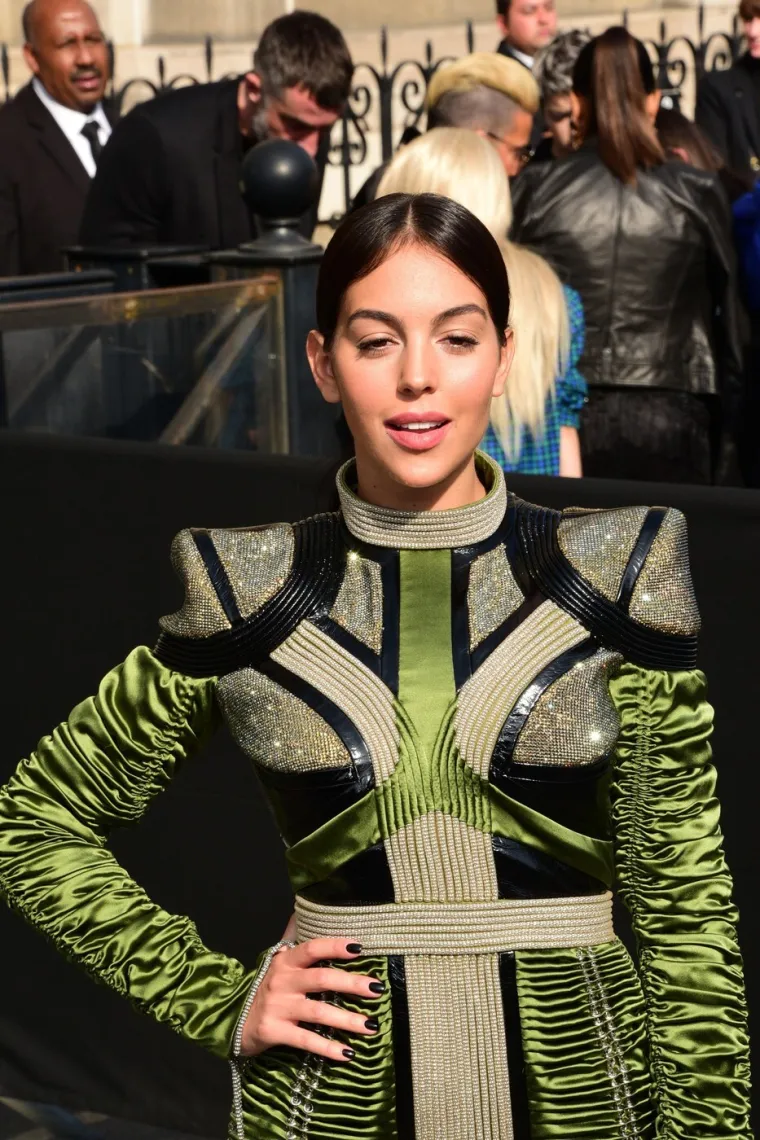 Od prodavačice iz siroma&scaron;ne obitelji do najpoznatije WAGsice: Kako je Georgina prije izgledala?